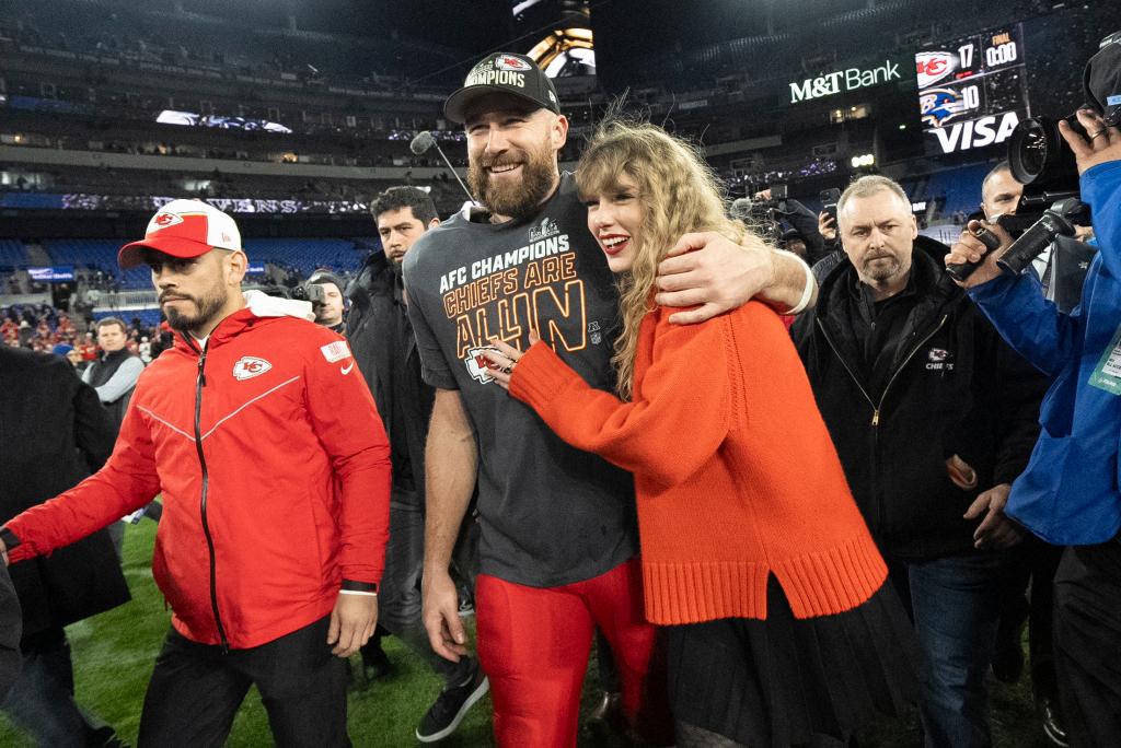 Taylor swift and travis Kelce