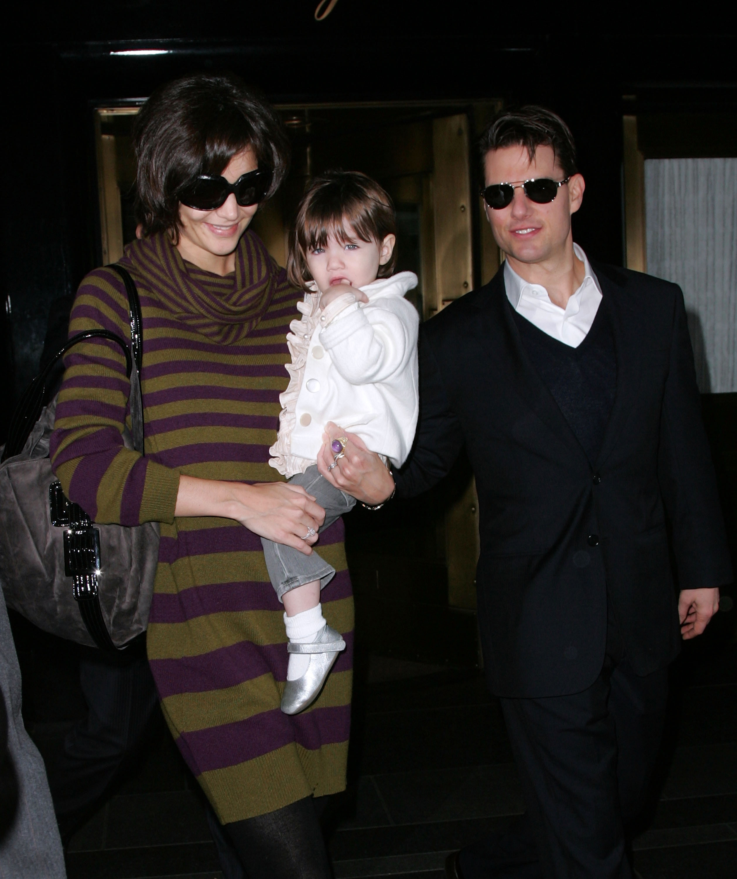 Katie Holmes, Suri Cruise and Tom Cruise in 2007