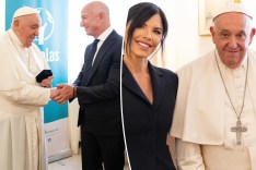 Jeff Bezos and Lauren Sánchez with Pope Francis in Instagram photos